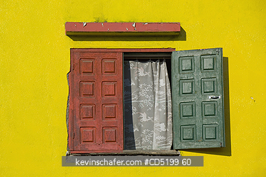 MADAGASCAR: Madagascar, Colorful window, near Antananarivo
