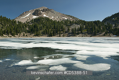 CALIFORNIA, SCENIC: MELTING ICE ON LAKE HELEN BELOW MT. LASSEN, Lassen Volcanic National Park, California