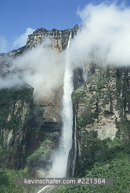 VENEZUELA, ANGEL FALLS: Angel Falls, 3212 feet tall, tallest in the world, Canaima National Park, Venezuela